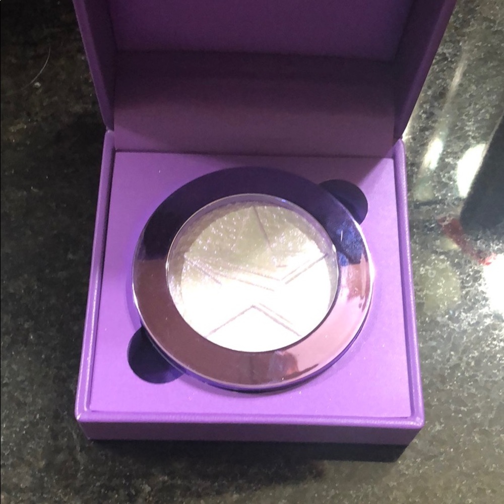 Jeffree Star extreme frost “choking on ice”